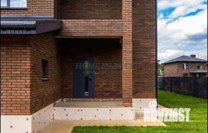 Дом 272м², 2-этажный, участок 9 сот.