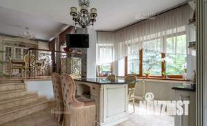 Дом 760м², 2-этажный, участок 30 сот.