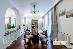 Дом 638м², 2-этажный, участок 46 сот.