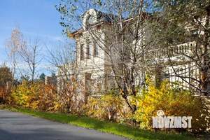 Дом 1291м², 3-этажный, участок 20 сот.