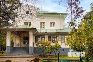 Дом 602м², 2-этажный, участок 40 сот.