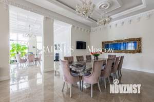 Дом 1667м², 2-этажный, участок 25 сот.