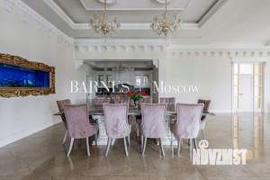 Дом 1667м², 2-этажный, участок 25 сот.