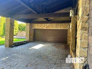 Дом 600м², 2-этажный, участок 15 сот.