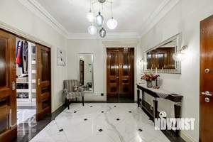 Дом 638м², 2-этажный, участок 46 сот.