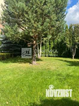 Таунхаус 318м², 3-этажный, участок 8 сот.