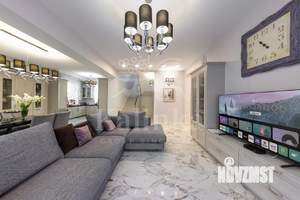 Дом 266м², 2-этажный, участок 12 сот.