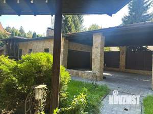 Дом 600м², 2-этажный, участок 15 сот.