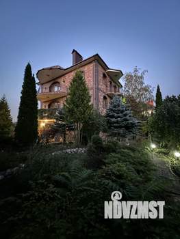 Коттедж 200м², 3-этажный, участок 12 сот.