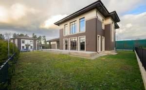 Дом 348м², 2-этажный, участок 9 сот.