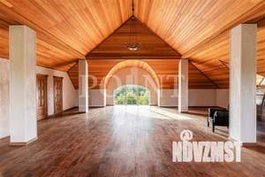 Коттедж 1018м², 3-этажный, участок 12 сот.