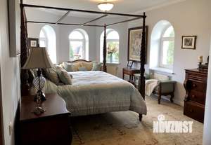 Коттедж 339м², 3-этажный, участок 12 сот.