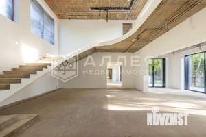 Коттедж 1700м², 2-этажный, участок 46 сот.