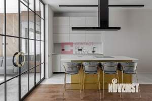 Дом 945м², 3-этажный, участок 7 сот.