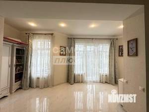 Таунхаус 230м², 3-этажный, участок 3 сот.