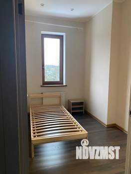 Дом 759м², 4-этажный, участок 12 сот.