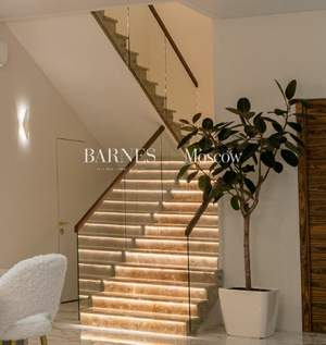 Дом 300м², 2-этажный, участок 10 сот.