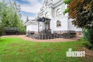 Дом 760м², 3-этажный, участок 30 сот.