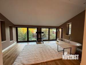 Коттедж 270м², 3-этажный, участок 25 сот.