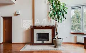 Дом 633м², 2-этажный, участок 15 сот.