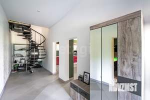 Дом 252м², 2-этажный, участок 10 сот.