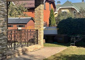 Дом 627м², 2-этажный, участок 16 сот.