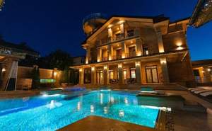 Дом 1737м², 4-этажный, участок 15 сот.