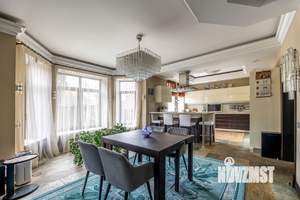 Коттедж 457м², 3-этажный, участок 14 сот.