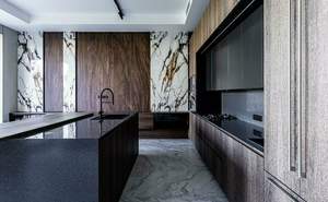 Дом 1040м², 2-этажный, участок 21 сот.