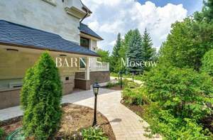 Дом 360м², 2-этажный, участок 14 сот.