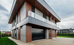 Дом 878м², 3-этажный, участок 15 сот.