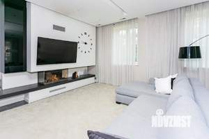 Дом 259м², 2-этажный, участок 6 сот.