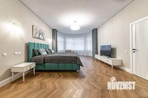 Дом 525м², 2-этажный, участок 14 сот.