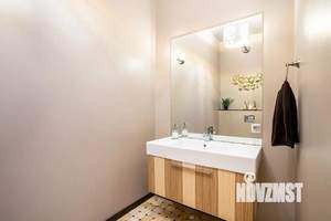 Коттедж 360м², 2-этажный, участок 6 сот.