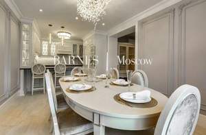 Дом 360м², 2-этажный, участок 14 сот.