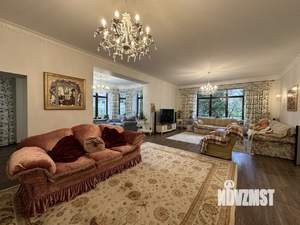 Коттедж 1000м², 3-этажный, участок 20 сот.