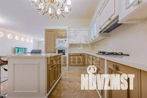 Дом 328м², 2-этажный, участок 16 сот.