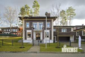 Коттедж 423м², 3-этажный, участок 13 сот.