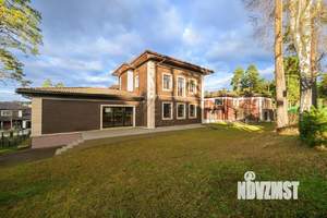 Коттедж 423м², 3-этажный, участок 13 сот.