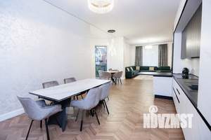 Дом 516м², 3-этажный, участок 14 сот.