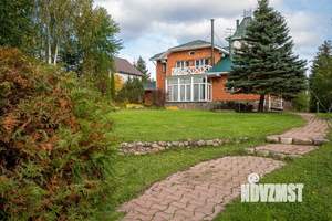 Коттедж 650м², 3-этажный, участок 35 сот.