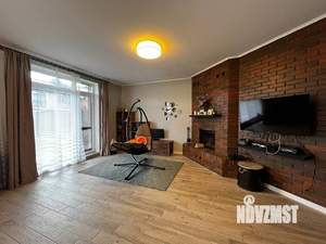 Таунхаус 210м², 2-этажный, участок 384 сот.