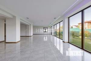 Дом 900м², 2-этажный, участок 18 сот.