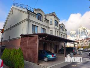 Таунхаус 320м², 3-этажный, участок 2 сот.