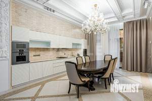 Таунхаус 430м², 3-этажный, участок 3 сот.