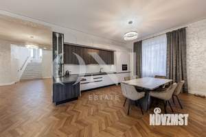 Дом 515м², 2-этажный, участок 14 сот.