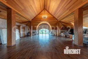 Дом 1019м², 3-этажный, участок 12 сот.