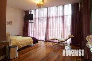 Дом 700м², 3-этажный, участок 5 сот.