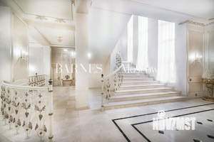 Коттедж 1000м², 2-этажный, участок 22 сот.