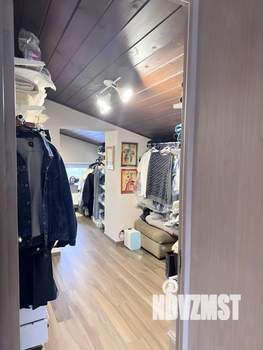 Коттедж 350м², 3-этажный, участок 18 сот.